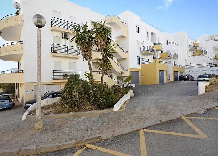 Meia Apartment *